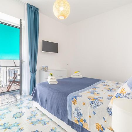 Maiori A Due Passi Dal Mare Apartment Luaran gambar