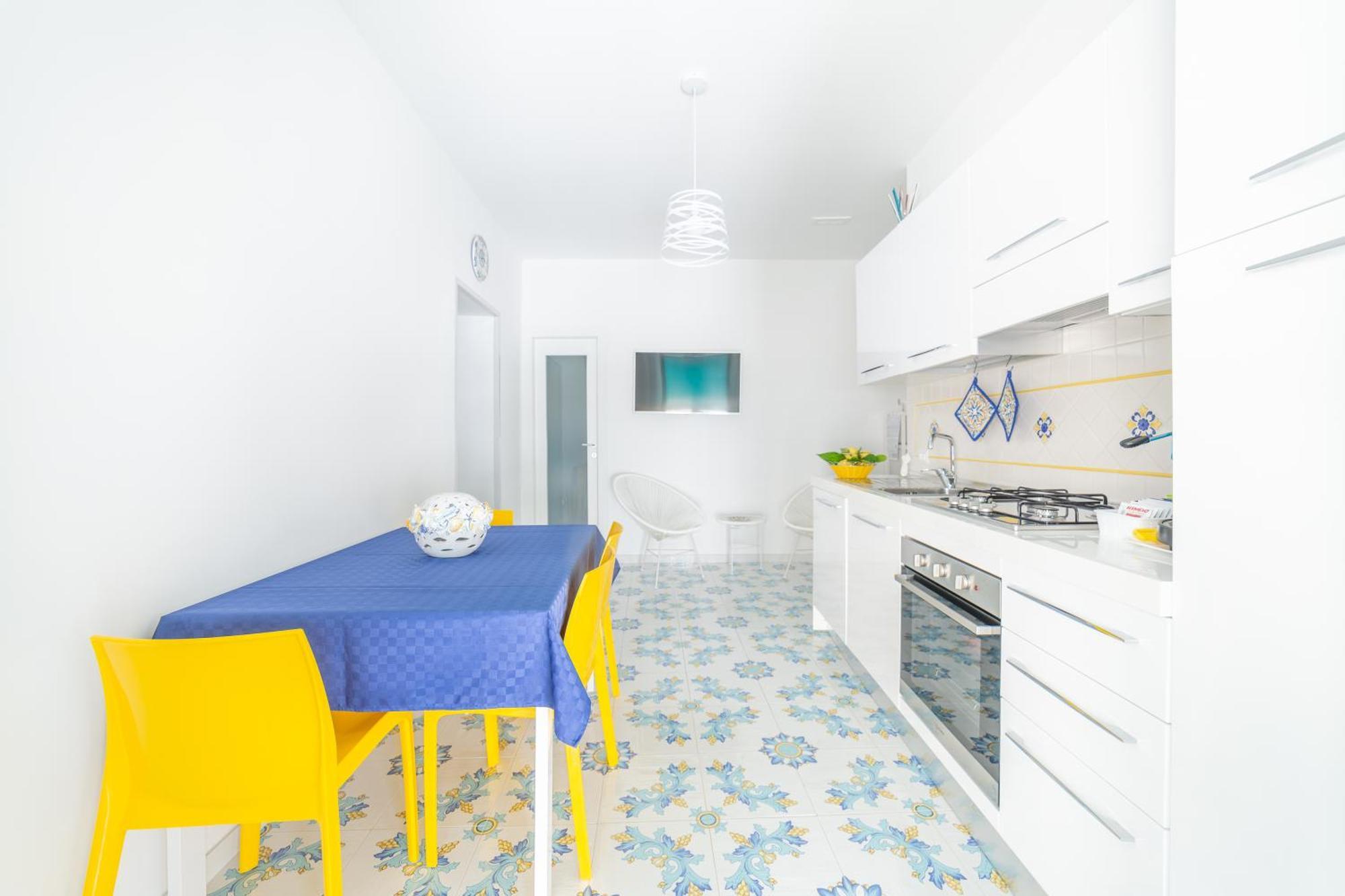 Maiori A Due Passi Dal Mare Apartment Luaran gambar